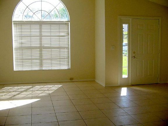 2nd image of 1018 Bartlett Ct