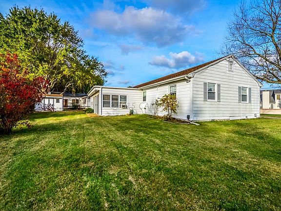 Left Side / Rear Yard