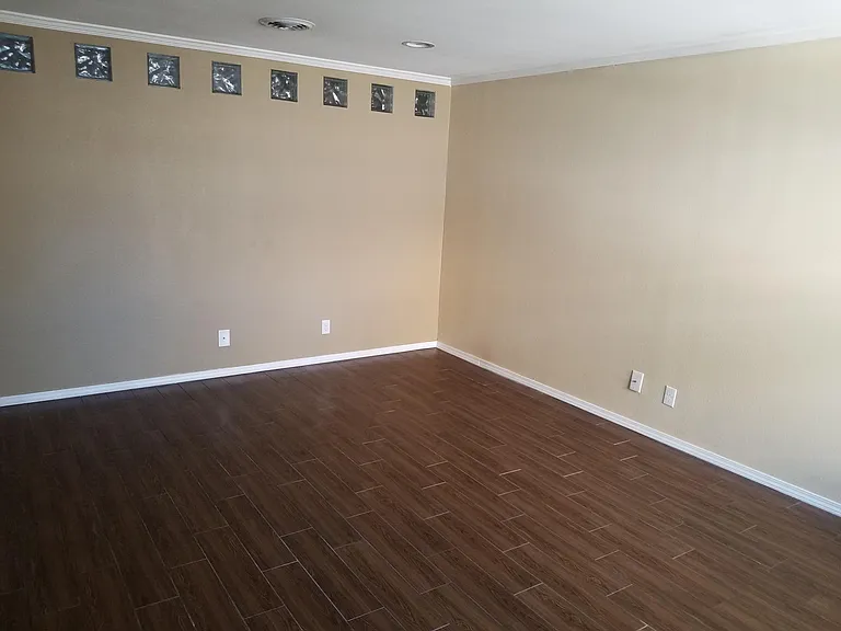 1441 S Frisco Ave #E — Photo 7