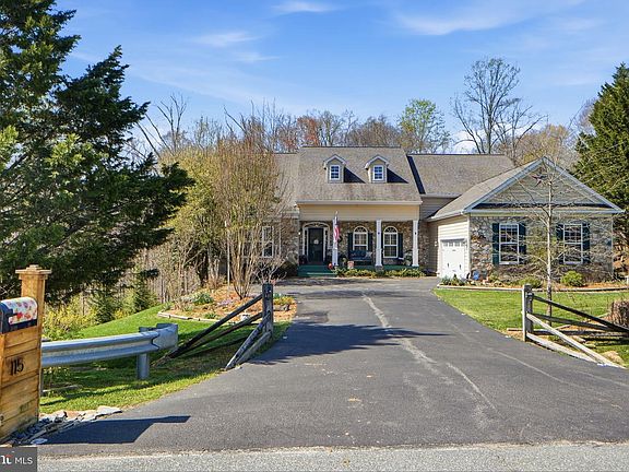 5th image of 115 Poplar View Dr