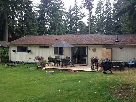 2nd image of 1014 208th Ave NE