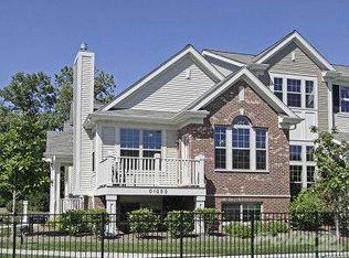 0N050 Woodland Ct, Winfield, IL 60190