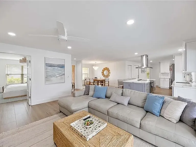 9905 Treasure Cay Ln — Photo 3