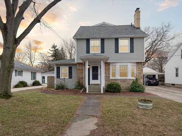 5815 Elmwood St, Monroe, MI 48161