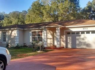 8713 S Meadowview Cir, Tampa, FL 33625