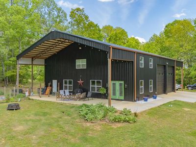 330 Pear Blossom Ln, Adamsville, TN, 38310
