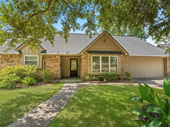10519 Londonderry Dr, Houston, TX 77043