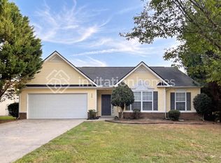 648 Mayfern Cir, Fairburn, GA 30213