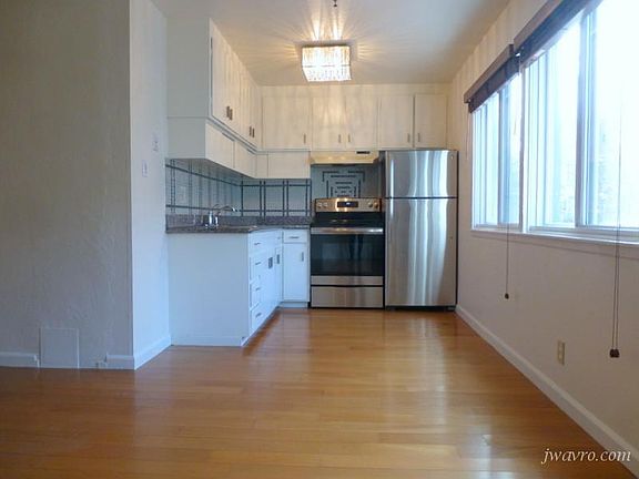 2nd image of 25 Elgin Park APT 1