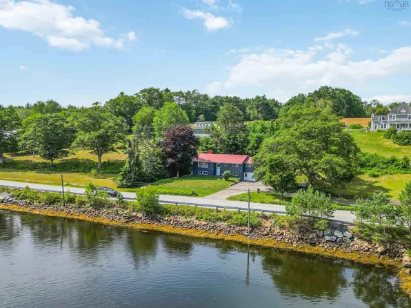 1868 Highway 331, West Lahave, NS B0R 1G0