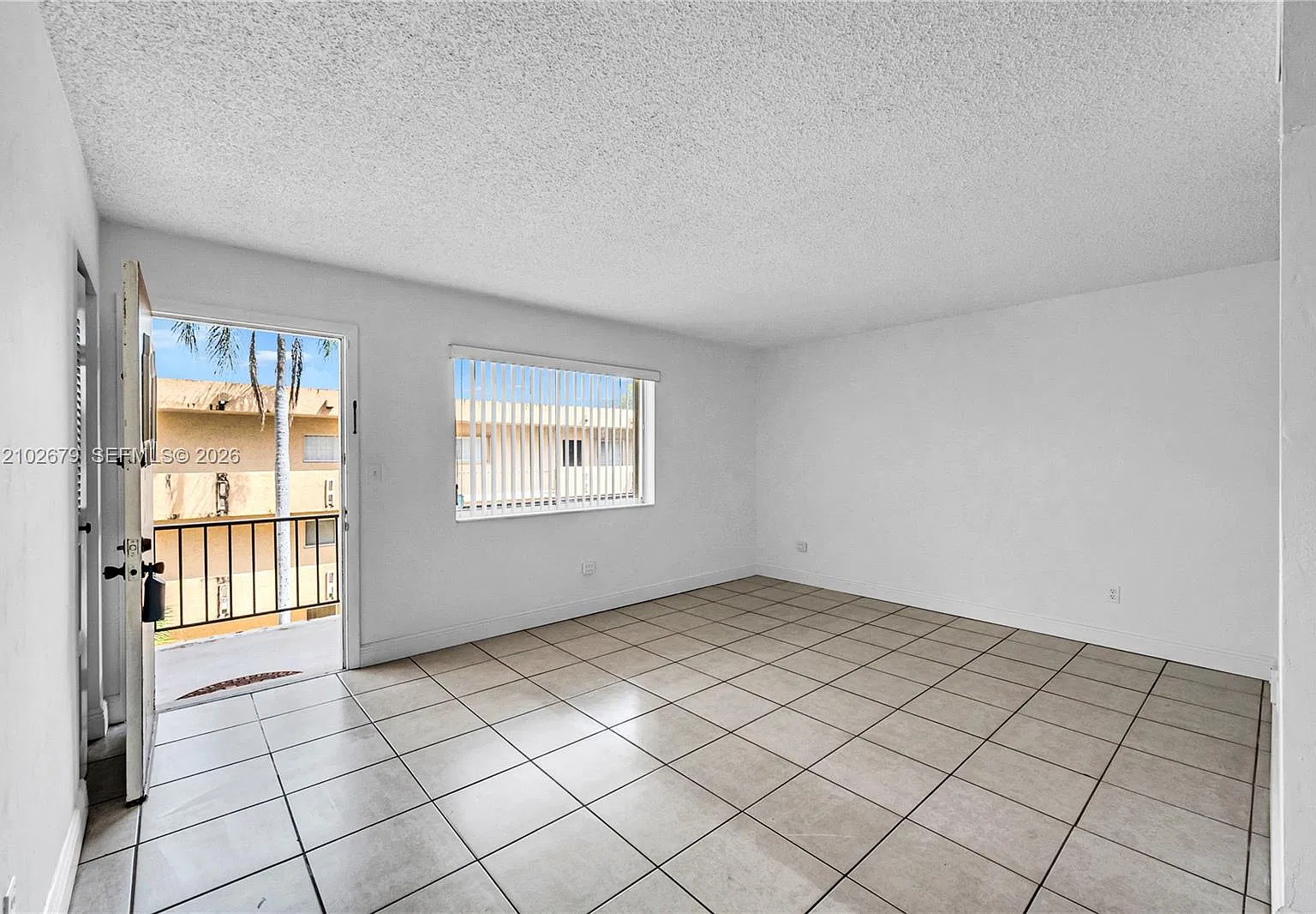 Kendall Acres West Condo — Photo 1