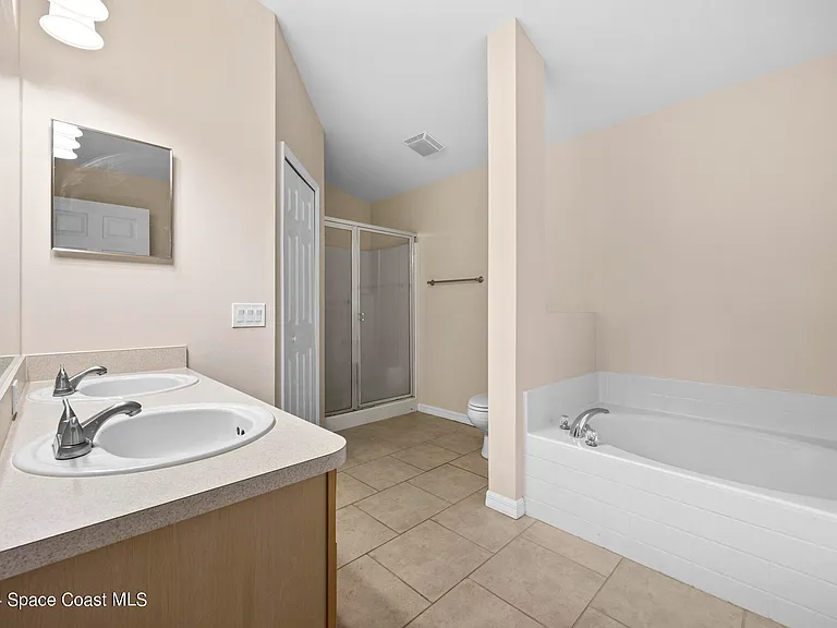 4800 Manchester Dr — Photo 18