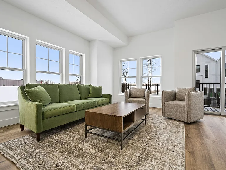 NorthWest TownHomes — Photo 13