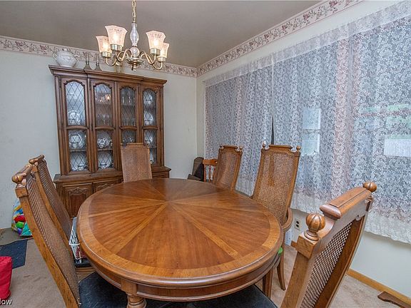 4th image of 2675 Dogwood Dr