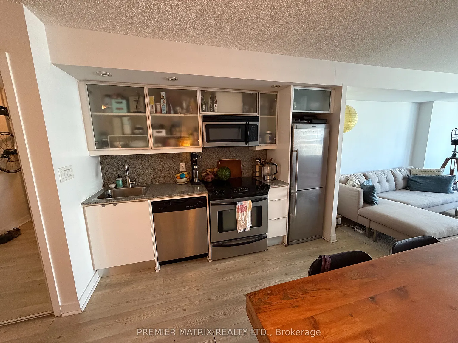 2 bed, $2,595 — Photo 4