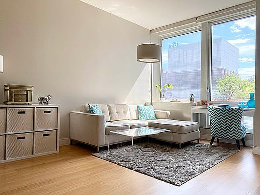 1st image of 450 W 17th St APT 1012