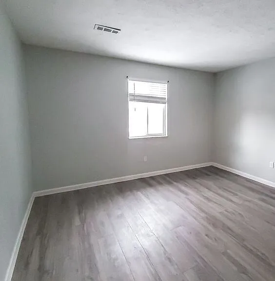 884 S Spring Rd — Photo 4
