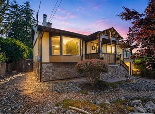 1638 Whiffin Spit Rd, Sooke, BC V9Z0T8