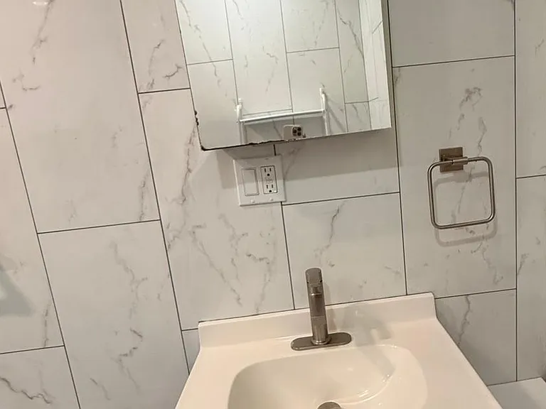 28 Elm Ave #1 — Photo 6
