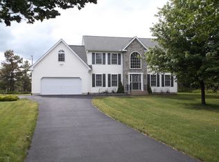 141 Beaver Dam Rd, Long Pond, PA 18334