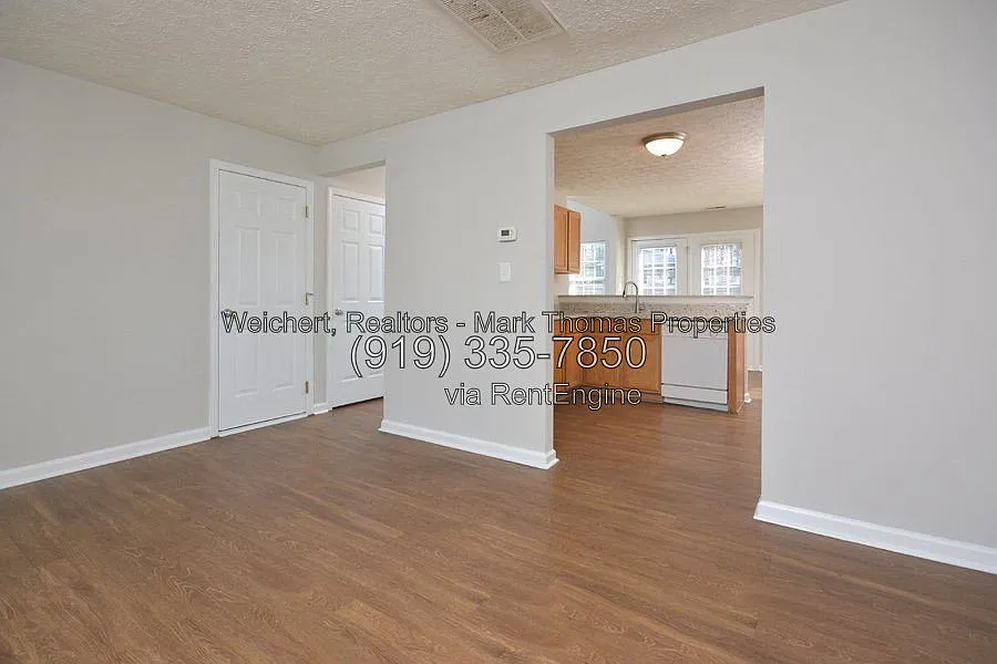 4 bed, 2.5 bath, 2080 sqft, $2,200 — Photo 4