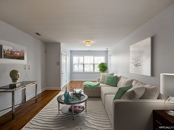 5th image of 2909 W Fulton St #1