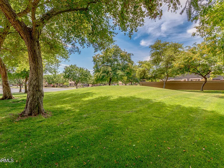 3441 E Bruce Ave — Photo 42