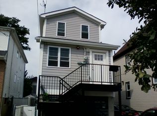 225 Kiswick St, Staten Island, NY 10306