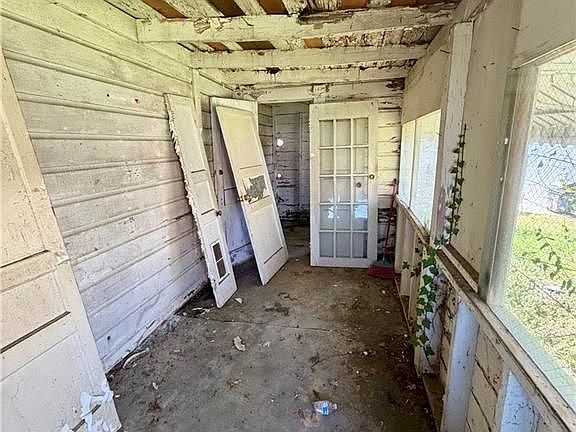 5th image of 1710 Atlanta Rd SE