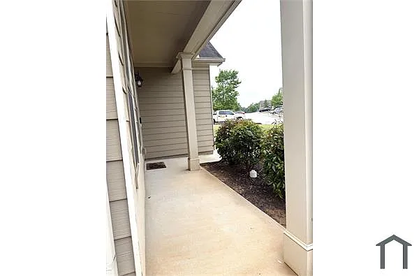 Building Photo - 1096 Glenwyck Dr