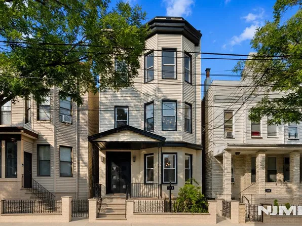 110 Maple #1, Weehawken, NJ 07086