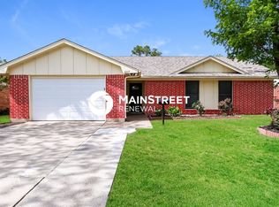 647 Bentwood Dr, Lewisville, TX 75067
