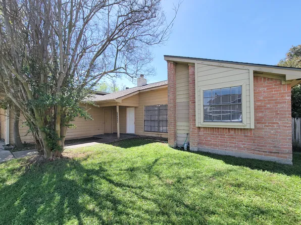 10059 Emerald Creek Dr, Houston, TX 77070