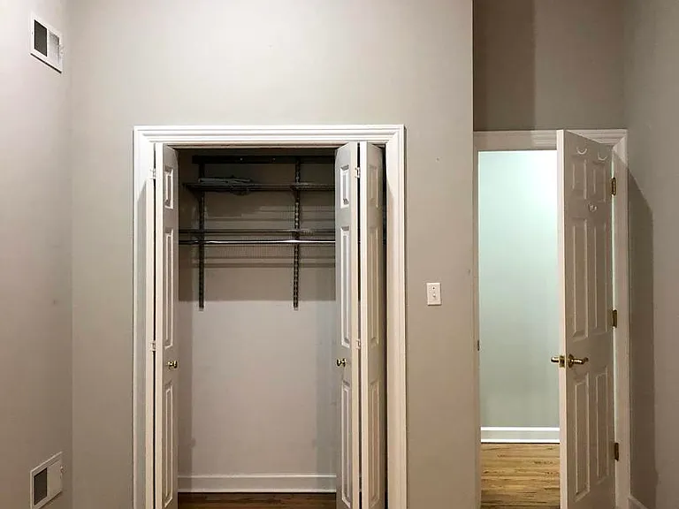 859 N Lasalle St #1 — Photo 12