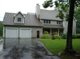 21 Mount Hygeia Rd, Foster, RI 02825