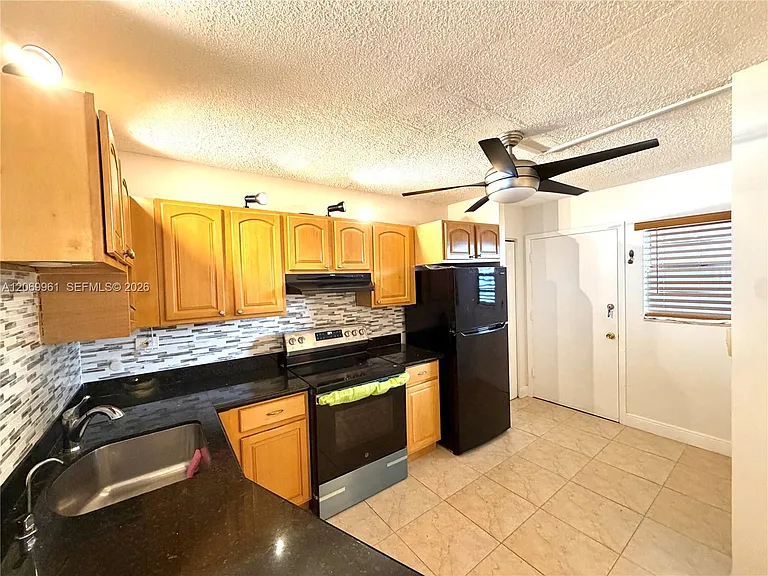 1660 NE 191st St #406-1 — Photo 3