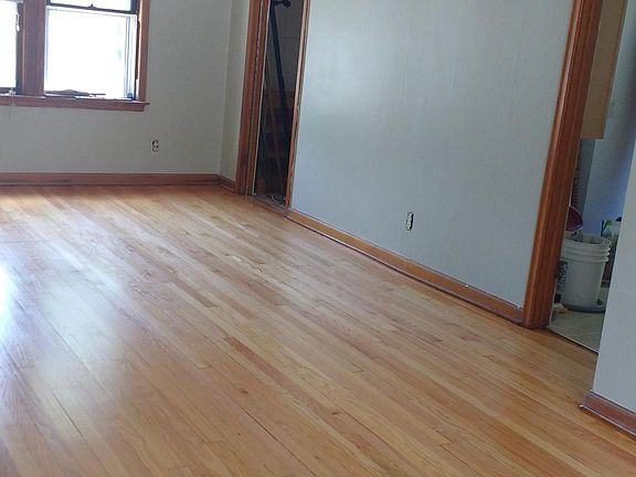 5th image of 2834 S 32nd Ave #2