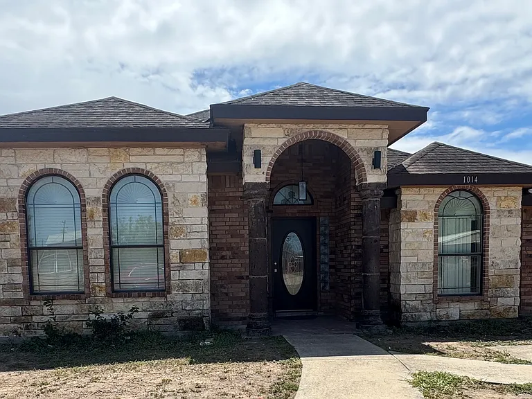 1014 E Stubbs St — Photo 12