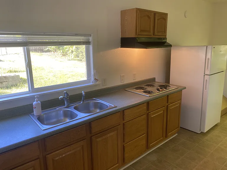 1322 S Montesano St #2ADU — Photo 6