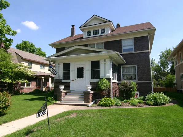 1405 Camp Ave, Rockford, IL 61103