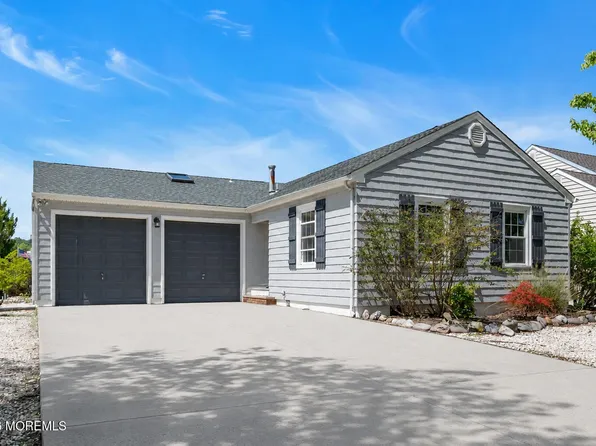 90 Spinnaker Court, Bayville, NJ 08721