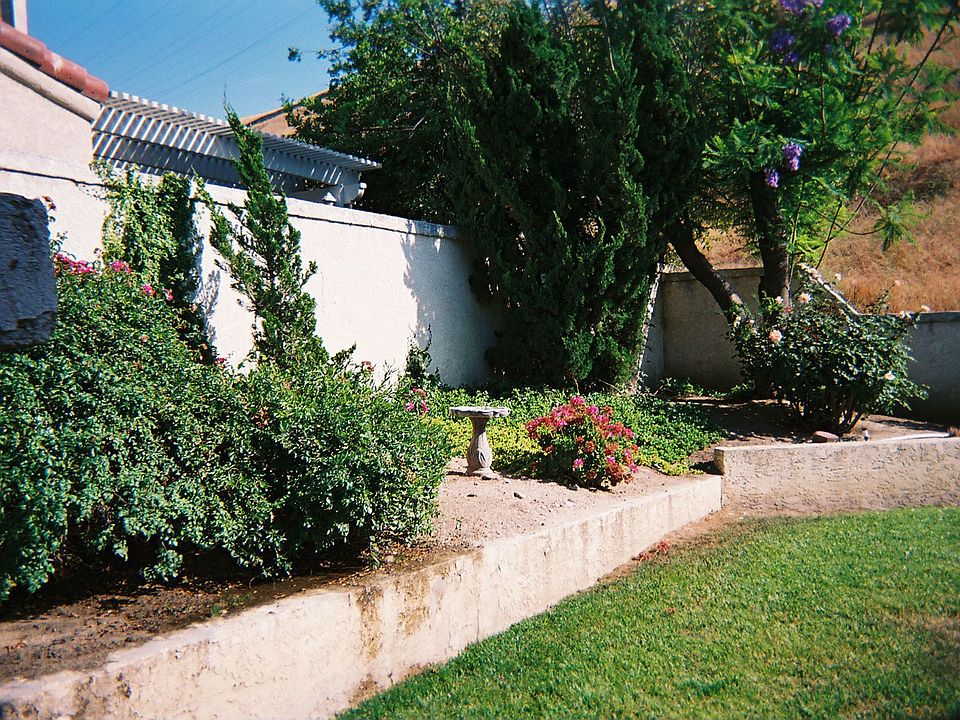 2nd image of 3016 Prado Ln