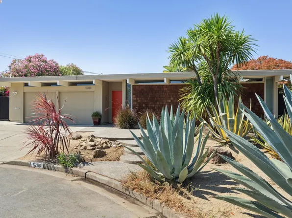5288 Crown Ct, Castro Valley, CA 94552