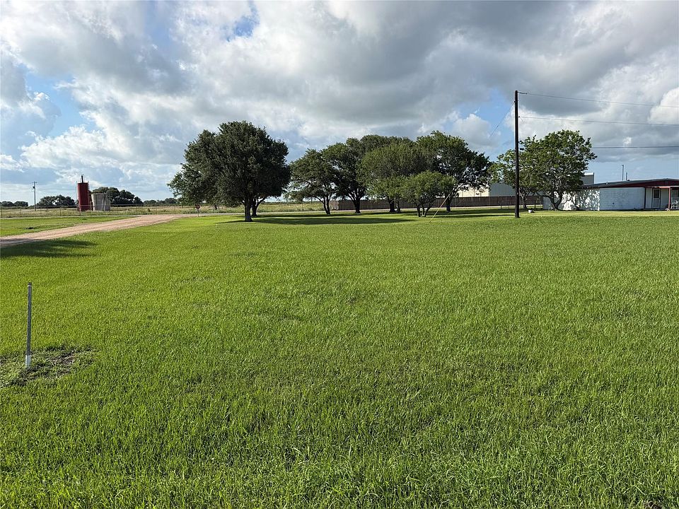1st image of 342 Starling Ln