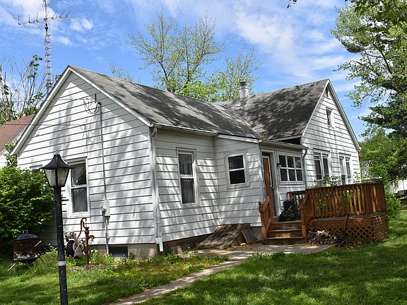 4th image of 1103 N Mill St