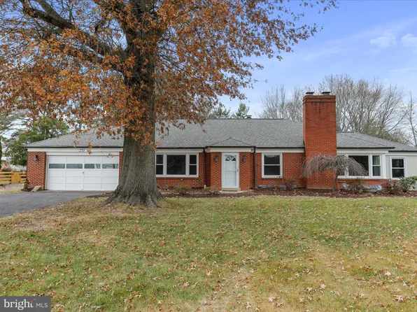 253 N Summit Ave, Woodstock, VA 22664