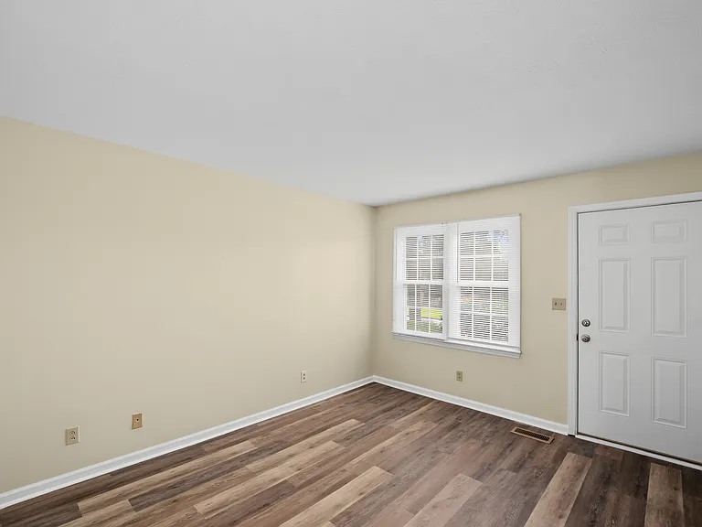 741 Ridgeview Dr — Photo 13