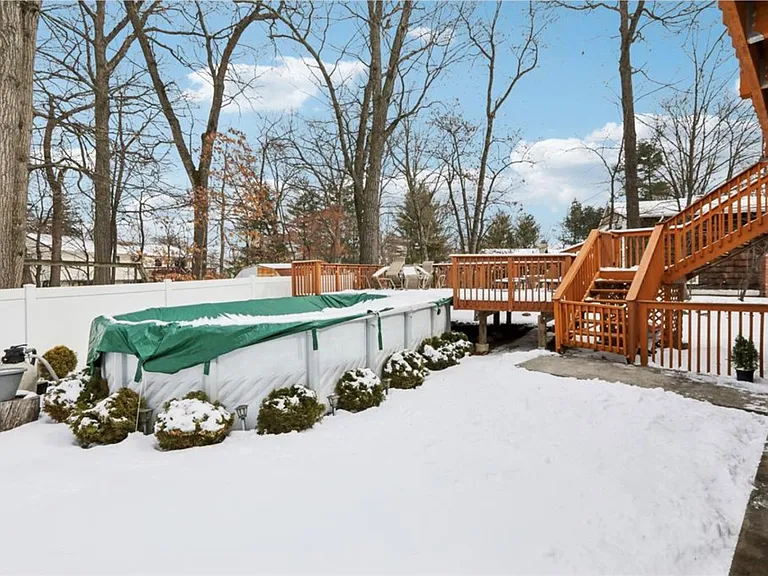 4 Templar Ct — Photo 6