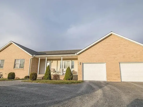 610 Harvey Winters Dr, Oakland, MD 21550