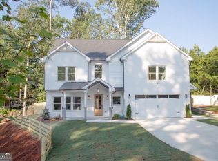 3168 Pine Needle Ct SW, Lilburn, GA 30047